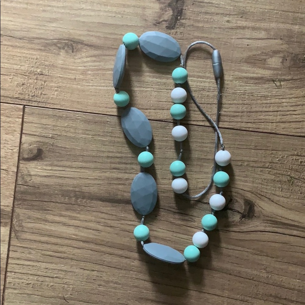 Teething necklace
